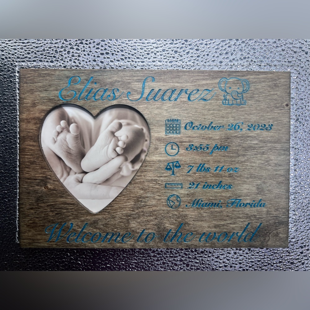 Personalized baby frame